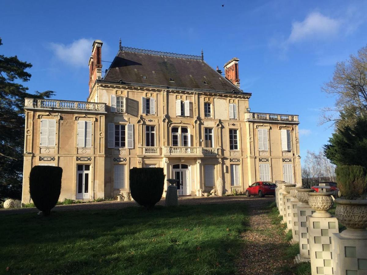 Chateau Nevers Couette-café Varennes-Vauzelles