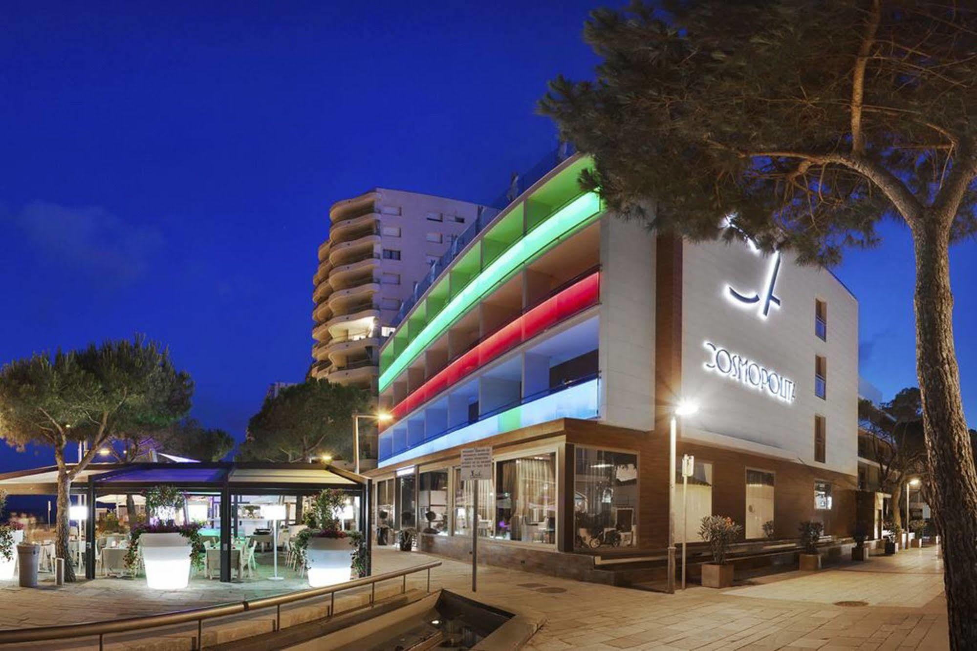 Cosmopolita Boutique & פלטחה ד'ארו