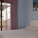Apartamentos Escoles