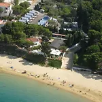 Petit Paradis