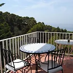319 - Apart. Estoril