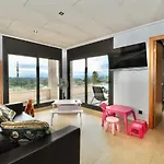 Villa Adam