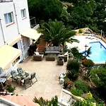 Lloret De Mar -Villa Sleeps 9 With Pool , Seaview, Wifi, Streamingservices