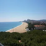 Apartamento Junto Al Mar Con Jardin Comunitario Y Parking