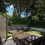 Apartamento Con Jardincito En El Centro De Cadaques