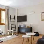 Lets Holidays New Apartment Close To The Beach