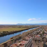 Delta Muga, Piso Muy Cerca De La Playa