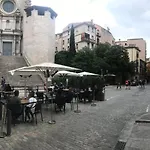 Apartamento Con Encanto Y Terraza En Barri Vell De Girona, El Cul De La Lleona