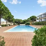 Comfortable Apartment With Sea View And Pool In Llanca 30 M²