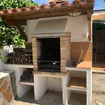 Casa Con Piscina En La Costa Brava