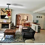 Villa Francisco