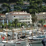 Marina Lateral 2D