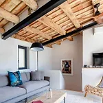 Velo Vern 3 Luxury Penthouse W Views Of City Wall