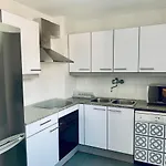 Hauzify I Apartament Fortuny