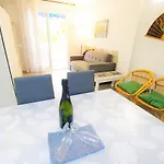 V&V Lloret- Apartamento Blanc Precioso Apartamento Con Piscina Comunitaria Y Aire Acondicionado
