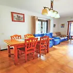 Vacay Villa Emily