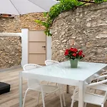 Alta House Apartments 3 Calas
