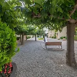 Penthouse Ducat De Lescala Hutg