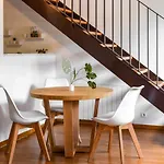 Loft Besalu Alojamiento Centrico Y Acogedor
