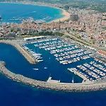 Precioso Piso En Casco Antiguo De Palamos