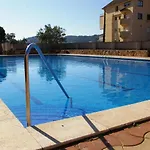 Studio De Un Solo Ambiente Con Terraza Y Piscina Y