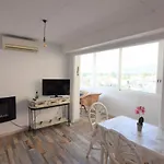396-Studio Vue Marina