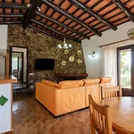 Villa With Great Mountain Views
