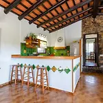 Villa With Great Mountain Views