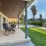 Oasis House