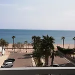 Appartement Moderne Premiere Ligne De Mer Santa