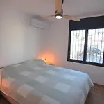 399-Casa Moderna Con Amarre 14M Y Piscina Privada