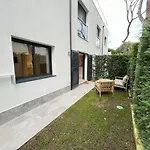 Avinguda Madrid 27 Bajos 1ª