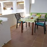 Family Apartment In Roses With Garden And Shared Pool 60 M²