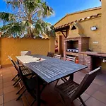 Ampuriahome Villa Hosting 15, Pool & Mooring