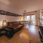 Bravissimo Pont De La Princesa, Comfortable 3-Bedroom Apartment