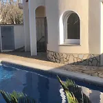 Villa 8 - 10 Personnes Avec Piscine