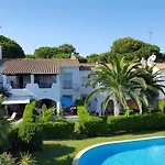 Acogedora Casa Con Jardin Privado, Piscina Comunitaria Y Cerca De La Playa Y El Golf - Es-226-33