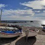 Appartement Tout Confort Avec Wifi Vue Sur Mer Et Piscine Communautaire Secteur El Golfet A Callela De Palafrugell
