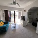 Appartement 60 M2,Piscine, Commerce