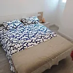 Piso Nuevo A 2 Minutos De La Playa