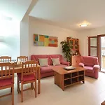 Centric Apartment With Parking 3