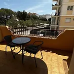 Apartamento De Playa En Santa Margarita. Roses