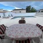 Villa Welcs -046- Con Piscina