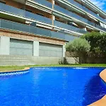 Al38 Elegant Apartment In Fenals Beach