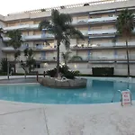 Apartamento Con Piscina Comunitaria Y Parking En Roses, Cerca De Playa Y Actividades - Es-204-15