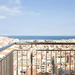 Vistas Desde Planta 16 En Edificio En Primera Linea De Mar. 2 Ascensores.