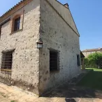 Casa Con Piscina Comunitaria En Torroella De Fluvia
