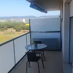 Apartamento Con Piscina Cerca De La Playa