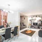 Bel Appartement Roses, Arenes 15 - Wehostyou