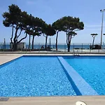 Apartamento De Lujo En Primera Linea Con Piscina En Platja D'Aro - Es-209-70